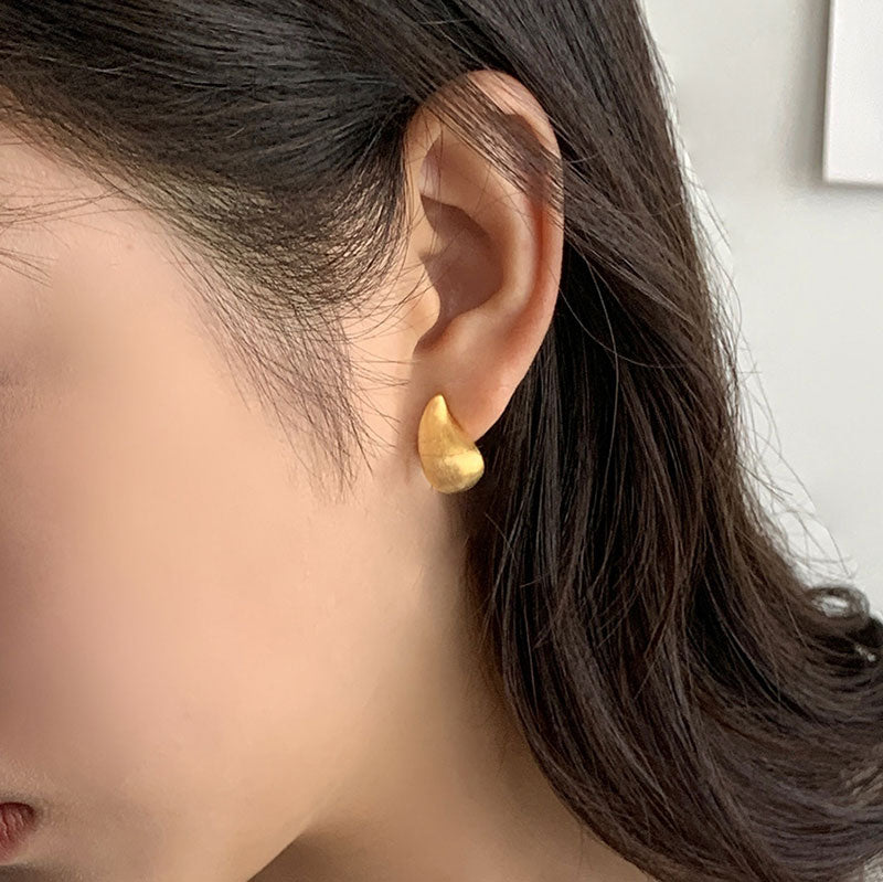 Gold-Plated Silver Earrings – Brushed Minimalist Design