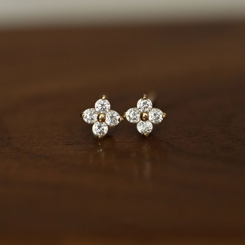 Elegant Floral Zircon Stud Earrings