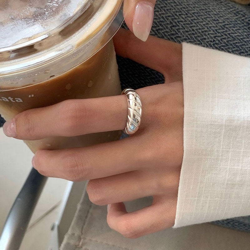 925 Sterling Silver Croissant Ring